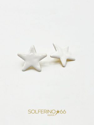ORECCHINI A STELLA CON SMALTO BIANCO