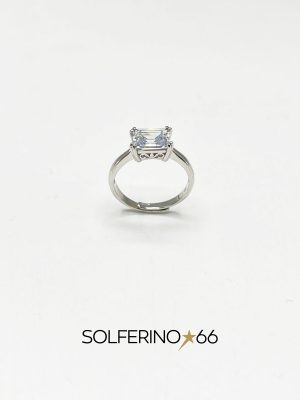 ANELLO IN ARGENTO CON ZIRCONE ORIZZONATALE