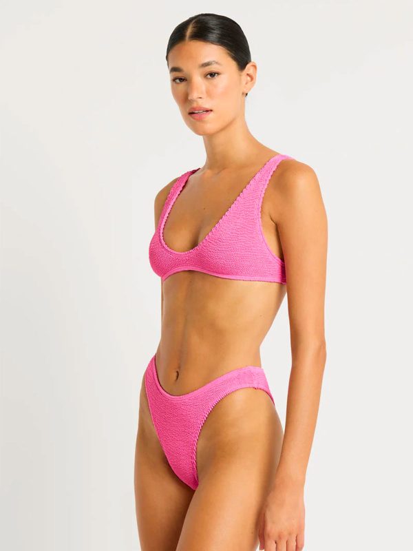 BOND-EYE SCOUT CROP TOP CANDY PINK