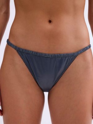 LOVE Stories WILD ROSE SLIP DARK GRAY